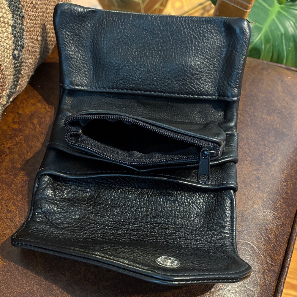 Romag Black Leather Wallet - Picture 7 of 9
